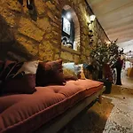 Leyla Hotel *