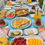 Leyla Hotel