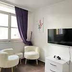 Leyla *