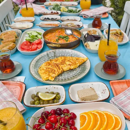 Leyla Hotel
