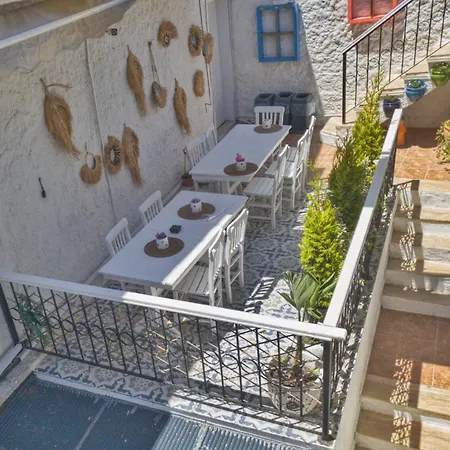 Hotel Leyla *