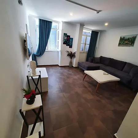 Hotel Leyla